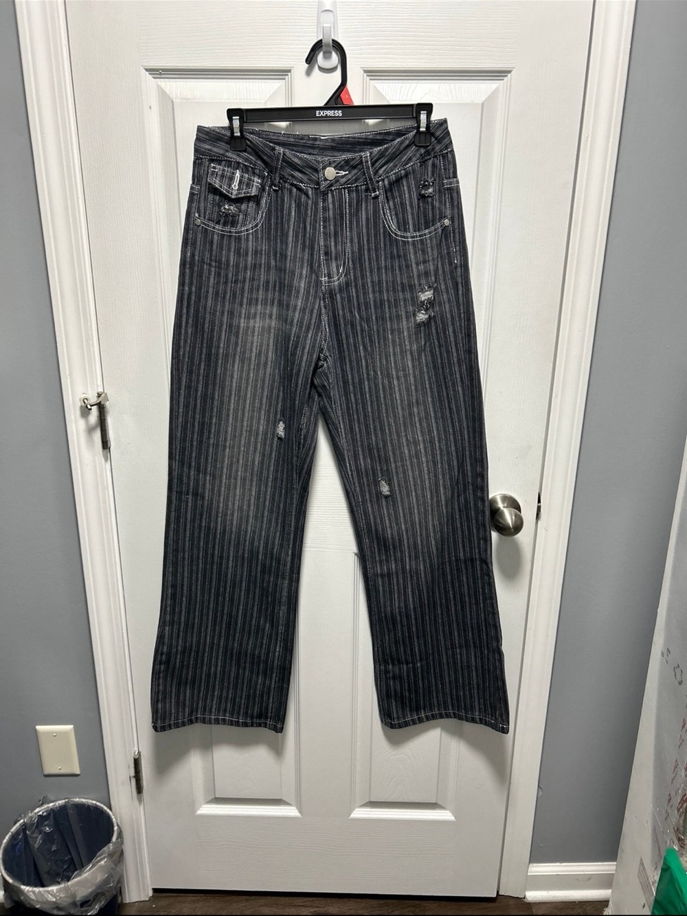 NWT women’s dark Pinstripe Straight Jeans